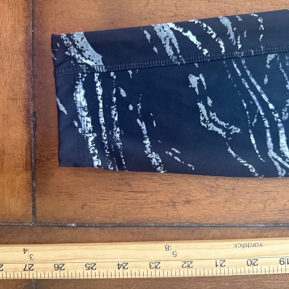PINK Victoria's Secret Active Leggings Black Silver Metallic Marble Print Medium - Picture 8 of 8